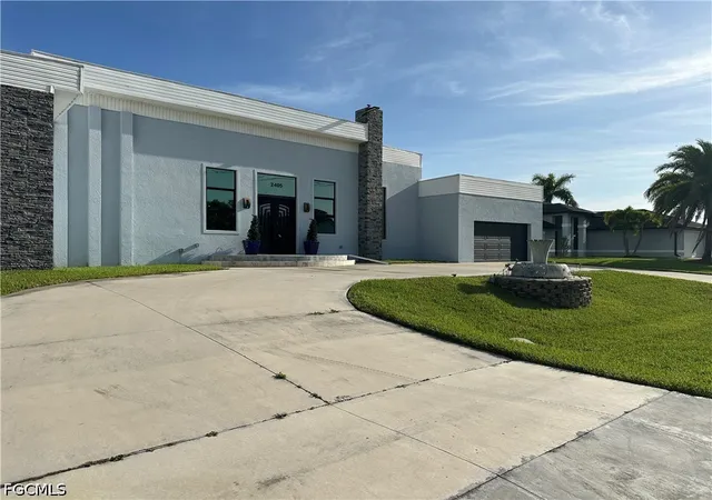 Photo 3 of Single family home for sale at 2405 Sw 32nd Street, Cape Coral, FL 33914 | MLS# 2026034096 | Listing updated on 2026-09-16