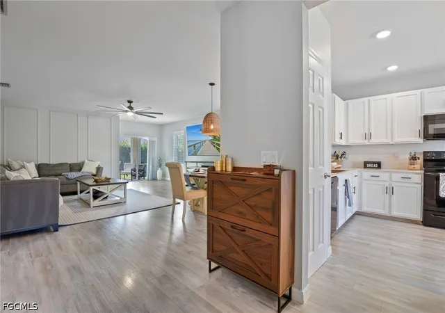 Photo 4 of Single family home for sale at 3407 Cancun Ct, Cape Coral, FL 33909 | MLS# 2026034118 | Listing updated on 2026-09-11