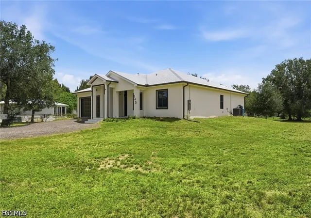 Photo 3 of Single family home for sale at 745 N Estribo St, Clewiston, FL 33440 | MLS# 2026034140 | Listing updated on 2026-09-12