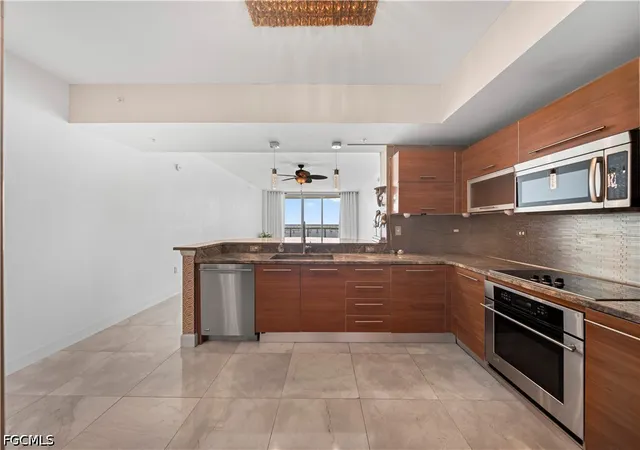 Photo 4 of Condo for sale at 3000 Oasis Grand Blvd #1407, Fort Myers, FL 33916 | MLS# 2026034143 | Listing updated on 2026-09-03