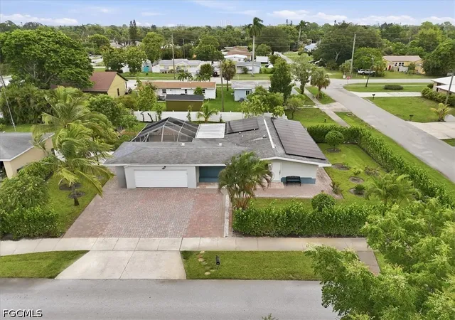Photo 2 of Sale Pending at 1821 Winkler Ave, Fort Myers, FL 33901 | MLS# 2026034221 | Listing updated on 2026-09-12