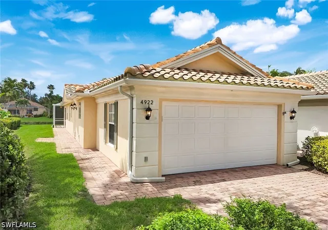 Photo 1 of Townhouse for sale at 4922 Kingston Way, Naples, FL 34119 | MLS# 226028949 | Listing updated on 2026-09-16
