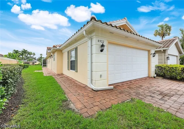 Photo 2 of Townhouse for sale at 4922 Kingston Way, Naples, FL 34119 | MLS# 226028949 | Listing updated on 2026-09-20