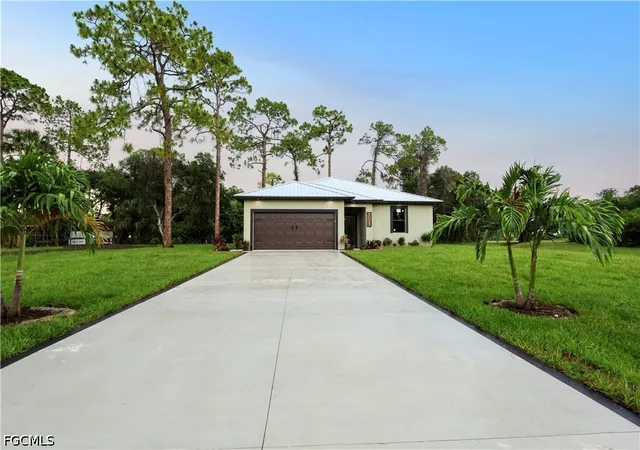 Photo 3 of Single family home for sale at 5033 Pinetree Cir, Labelle, FL 33935 | MLS# 2026034268 | Listing updated on 2026-09-12