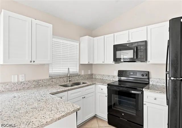 Photo 2 of Sale Pending at 8165 Pelican Rd, Fort Myers, FL 33967 | MLS# 2026034277 | Listing updated on 2026-09-03