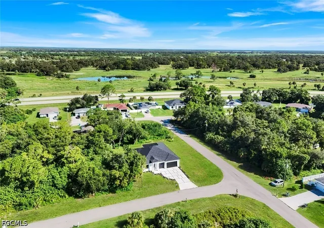 Photo 2 of Single family home for sale at 6044 Acorn Cir, Labelle, FL 33935 | MLS# 2026034295 | Listing updated on 2026-09-15