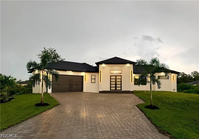 Photo 1 of Single family home for sale at 808 Maple Ave N, Lehigh Acres, FL 33972 | MLS# 2026034298 | Listing updated on 2026-09-14