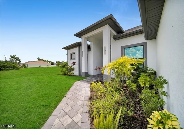 Photo 3 of Single family home for sale at 513 NE 15th Terrace, Cape Coral, FL 33909 | MLS# 2026034381 | Listing updated on 2026-09-10