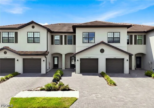 Photo 1 of Sale Pending at 14144 Pine Lodge Ln, Fort Myers, FL 33913 | MLS# 2026034385 | Listing updated on 2026-10-03