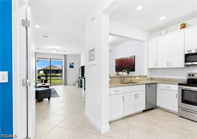 Photo 4 of Sale Pending at 14144 Pine Lodge Ln, Fort Myers, FL 33913 | MLS# 2026034385 | Listing updated on 2026-10-03