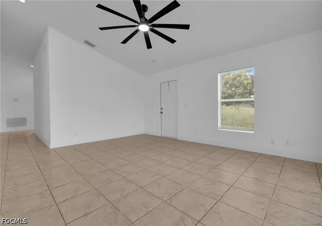 Listing Photo 4 - Condo for sale in building located at 5236/5238 28th St SW, Lehigh Acres, FL 33973