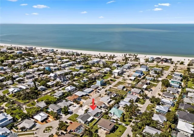 Photo 3 of Single family home for sale at 193 Hibiscus Dr, Fort Myers Beach, FL 33931 | MLS# 2026034505 | Listing updated on 2026-09-02