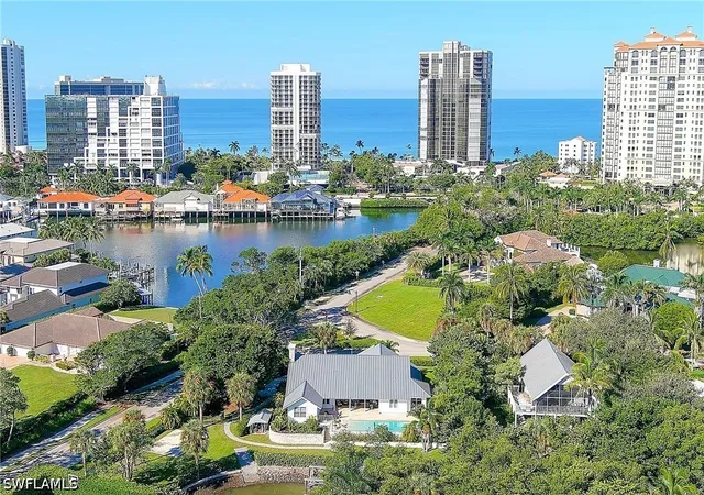 Photo 2 of Single family home for sale at 5042 Seahorse Ave, Naples, FL 34103 | MLS# 226029030 | Listing updated on 2026-09-14