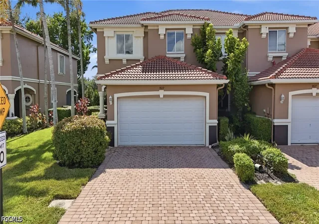 Photo 2 of Sale Pending at 9829 Roundstone Cir, Fort Myers, FL 33967 | MLS# 2026034533 | Listing updated on 2026-09-11