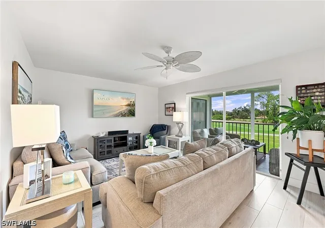 Listing Photo 5 - Condo for sale in building located at 7360 Glenmoor Ln, Naples, FL 34104 - Unit #205
