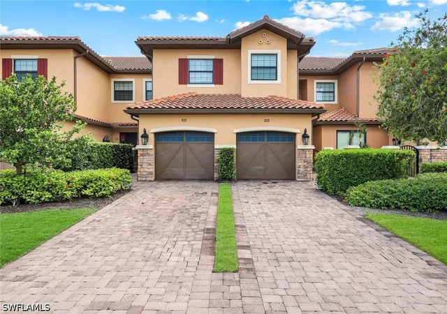 Listing Photo 5 - Condo for sale in building located at 8768 Bellano Ct, Naples, FL 34119 - Unit #103