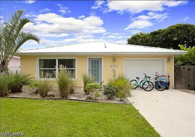 Photo 3 of Single family home for sale at 856 98th Avenue N, Naples, FL 34108 | MLS# 226029515 | Listing updated on 2026-09-16