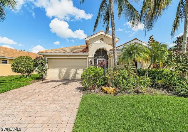 Photo 4 of Single family home for sale at 14255 Manchester Dr, Naples, FL 34114 | MLS# 226029386 | Listing updated on 2026-09-09