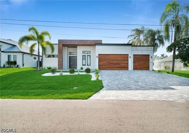 Photo 4 of Sale Pending at 3410 SE 17th Place, Cape Coral, FL 33904 | MLS# 2026034642 | Listing updated on 2026-09-09