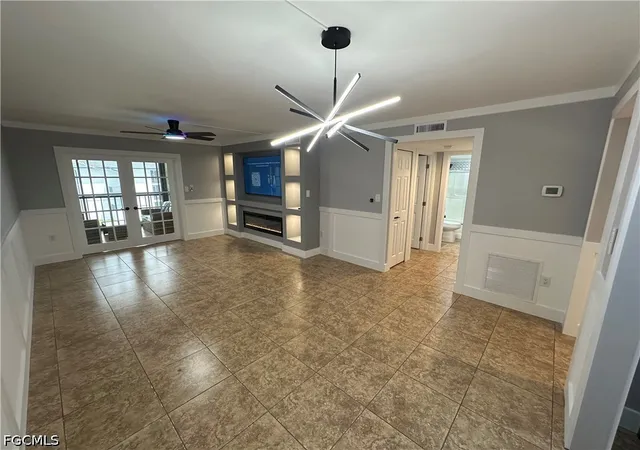 Listing Photo 4 - Condo for sale in building located at 2121 Collier Ave E, Fort Myers, FL 33901 - Unit #316