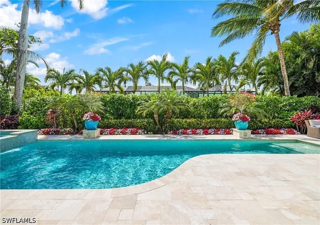 Photo 2 of Sale Pending at 532 Pine Grv Ln, Naples, FL 34103 | MLS# 226029531 | Listing updated on 2026-09-15