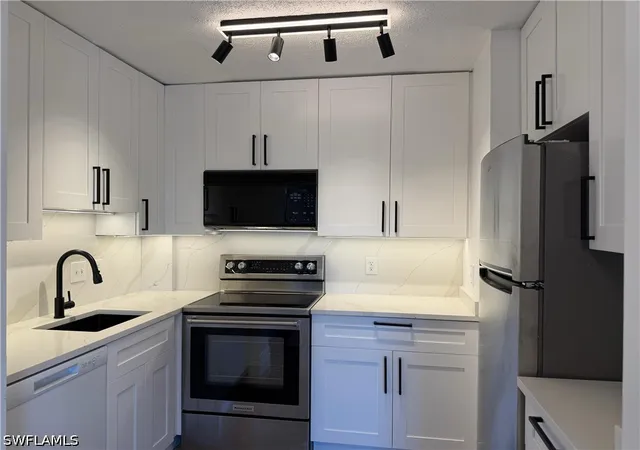 Condo for sale at 2350 W 1st Street #303, Fort Myers, FL 33901 | MLS# 226029441