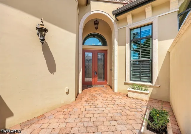 Photo 4 of Single family home for sale at 9461 Napoli Ln, Naples, FL 34113 | MLS# 226029590 | Listing updated on 2026-09-08