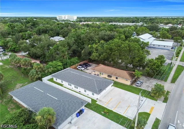 Listing Photo 2 - Condo for sale in building located at 2156 Edison Ave, Fort Myers, FL 33901