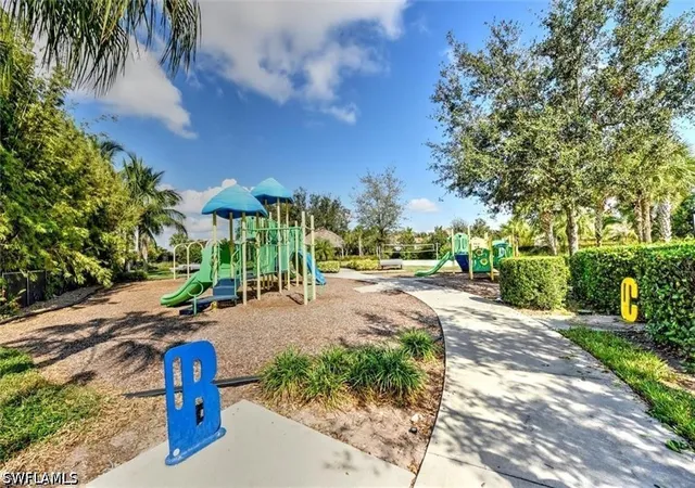 Photo 42 of Townhouse for sale at 2645 Vine Ave, Naples, FL 34120 | MLS# 226029299 | Listing updated on 2026-10-07