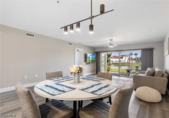 Listing Photo 4 - Condo for sale in building located at 5471 Peppertree Dr, Fort Myers, FL 33908 - Unit #7