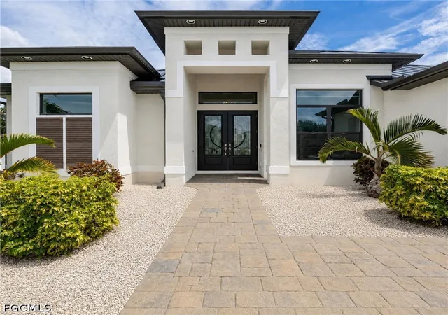 Photo 2 of Single family home for sale at 2515 Sw 31st Lane, Cape Coral, FL 33914 | MLS# 2026034803 | Listing updated on 2026-09-11