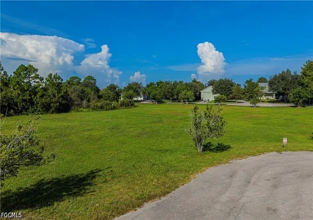 Photo 2 of Land for sale at 18901 Bridge Wood Ct, Alva, FL 33920 | MLS# 2026034804 | Listing updated on 2026-09-12