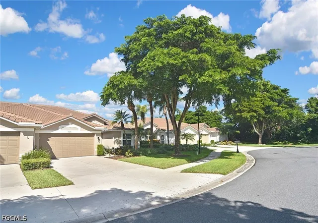 Photo 1 of Sale Pending at 10256 Sago Palm Way, Fort Myers, FL 33966 | MLS# 2026034820 | Listing updated on 2026-09-15