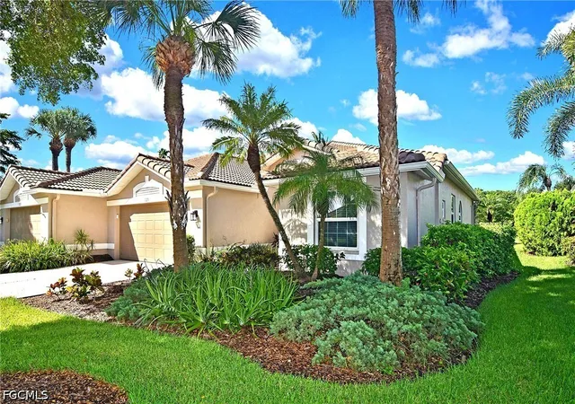 Photo 2 of Sale Pending at 10256 Sago Palm Way, Fort Myers, FL 33966 | MLS# 2026034820 | Listing updated on 2026-09-15