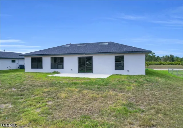 Photo 3 of Single family home for sale at 823 Mckinley Ave, Lehigh Acres, FL 33972 | MLS# 2026034884 | Listing updated on 2026-10-03