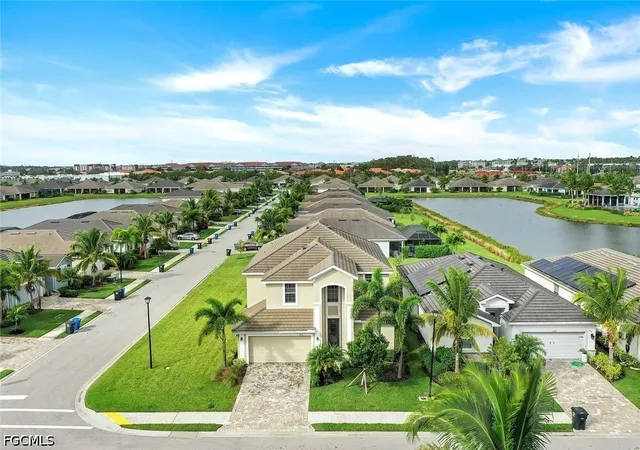 Photo 2 of Single family home for sale at 4234 Bluegrass Dr, Fort Myers, FL 33916 | MLS# 2026034915 | Listing updated on 2026-09-14