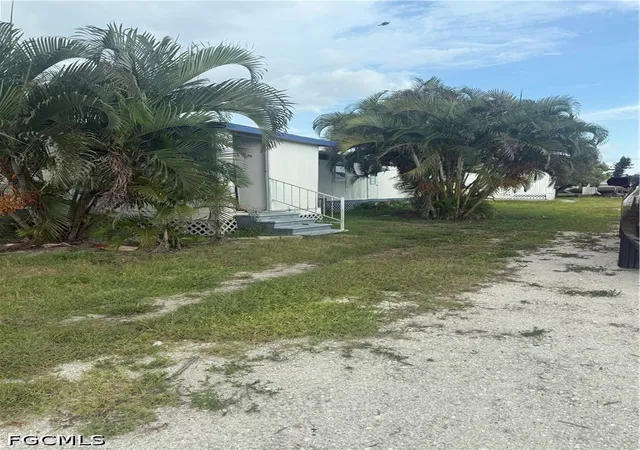 Photo 1 of Manufactured home for sale at 4821 Curlew Dr, Saint James City, FL 33956 | MLS# 2026034996 | Listing updated on 2026-09-14