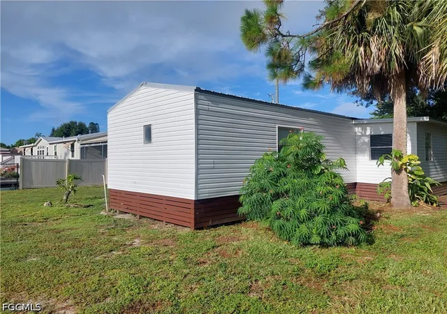 Photo 3 of Sale Pending at 8386 Tolles Dr, North Fort Myers, FL 33917 | MLS# 2026035004 | Listing updated on 2026-09-18