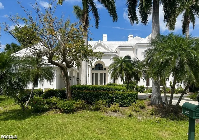Photo 2 of Single family home for sale at 2402 Wulfert Rd, Sanibel, FL 33957 | MLS# 2026035031 | Listing updated on 2026-09-15