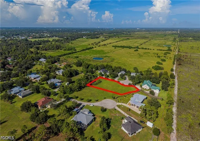 Photo 4 of Land for sale at 18900 Creek Bridge Ct, Alva, FL 33920 | MLS# 2026035060 | Listing updated on 2026-10-05
