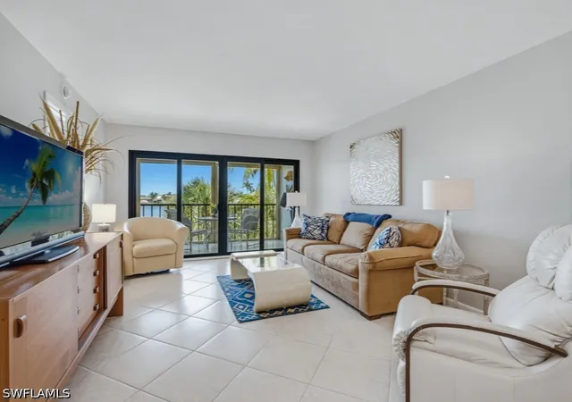 Photo 2 of Sale Pending at 848 W Elkcam Cir #302, Marco Island, FL 34145 | MLS# 226029570 | Listing updated on 2026-09-11
