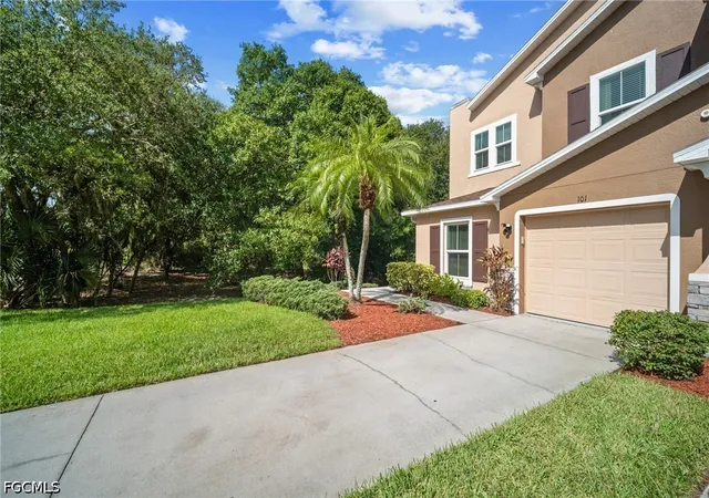 Photo 2 of Townhouse for sale at 15141 Piping Plover Ct #101, North Fort Myers, FL 33917 | MLS# 2026035120 | Listing updated on 2026-09-12