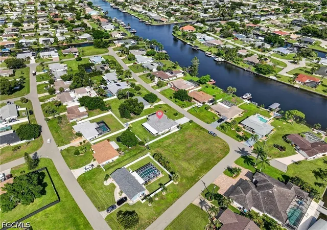 Photo 1 of Single family home for sale at 713 Se 43rd St, Cape Coral, FL 33904 | MLS# 2026035134 | Listing updated on 2026-09-02