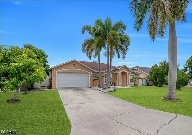 Photo 2 of Sale Pending at 3818 Sw 6th Pl, Cape Coral, FL 33914 | MLS# 2026035178 | Listing updated on 2026-09-02