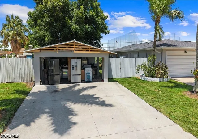 Photo 3 of Single family home for sale at 4109 29th Place Sw, Naples, FL 34116 | MLS# 226029825 | Listing updated on 2026-09-02