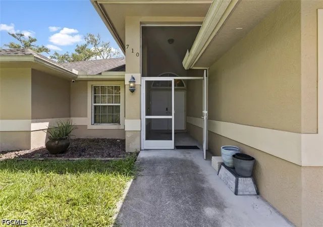 Photo 3 of Sale Pending at 710 16th Avenue Nw, Naples, FL 34120 | MLS# 2026035204 | Listing updated on 2026-08-31