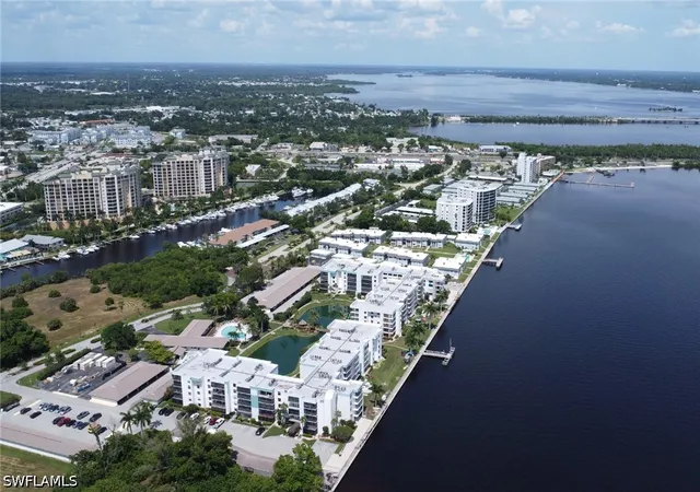 Listing Photo 3 - Condo for sale in building located at 3460 N Key Dr, NORTH FORT MYERS, FL 33903 - Unit #415