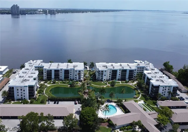 Listing Photo 4 - Condo for sale in building located at 3460 N Key Dr, NORTH FORT MYERS, FL 33903 - Unit #415