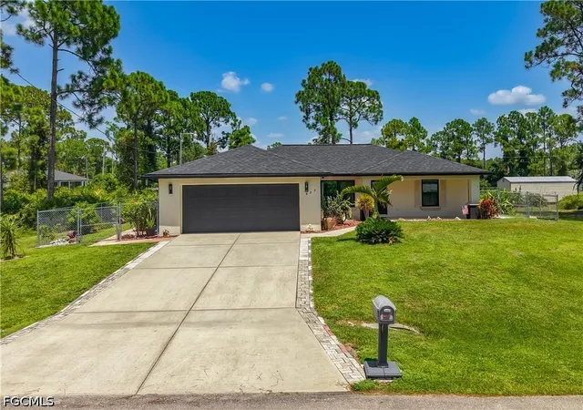 Photo 1 of Sale Pending at 927 Franklin St E, Lehigh Acres, FL 33974 | MLS# 2026035263 | Listing updated on 2026-10-12