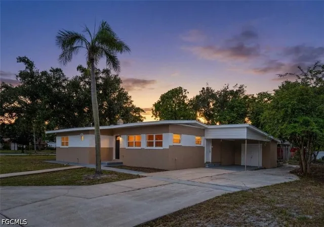 Photo 1 of Single family home for sale at 5131 Aragon Way S, Saint Petersburg, FL 33705 | MLS# 2026035307 | Listing updated on 2026-09-08